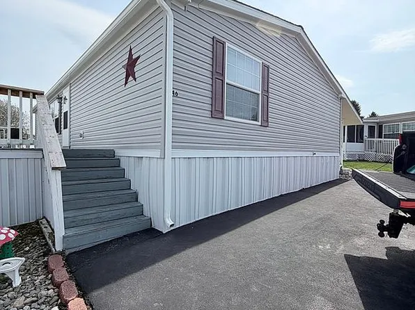 146 Timber Crest Dr, York, PA 17408