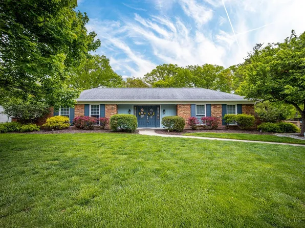 10322 Lochcrest Dr, Cincinnati, OH 45231