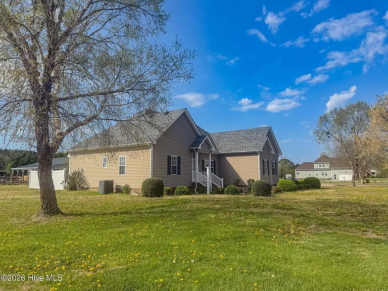 121 Scotland Rd — Photo 36
