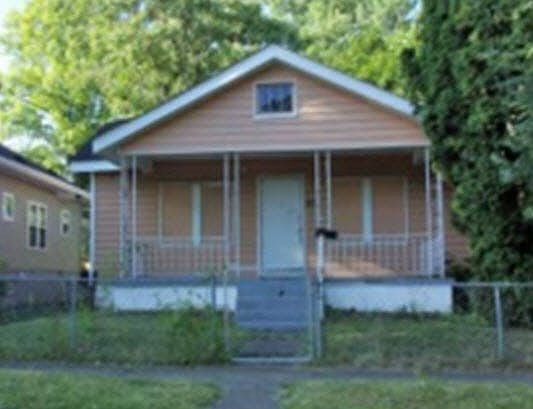 1st image of 1193 E 16th Ave