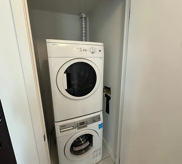 14 York St #3003C — Photo 5