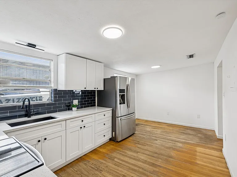 3814 N 41st St #A — Photo 4