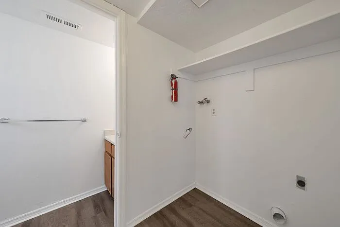 558 N Redwood Rd #2 — Photo 14