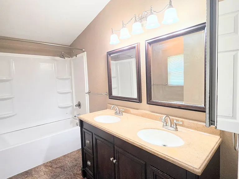 39805 Newport Rd — Photo 7