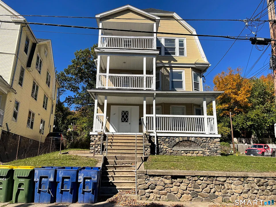 181 Easton Ave #2