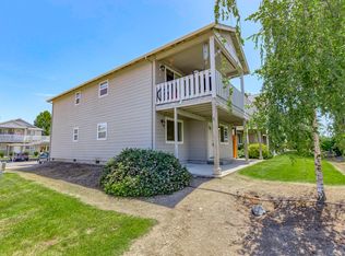 628 Valley Heart Ln, Central Point, OR 97502