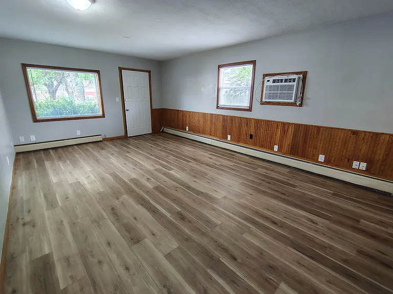 4719 Illinois St — Photo 3