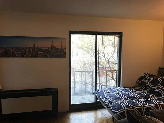 Rented by PocketBroker Inc | media 34