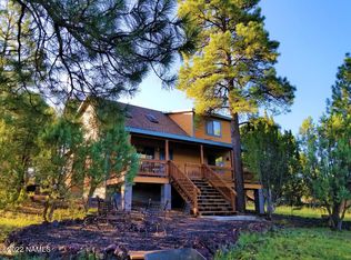 2940 Yellowjacket St, Overgaard, AZ 85933