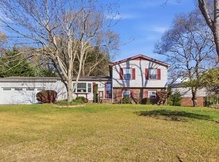 102 Benwood Dr, Simpsonville, SC 29680