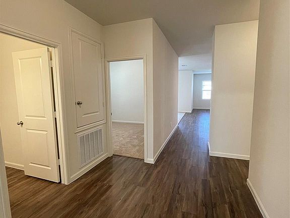 2nd image of 10084 Pappas Dr