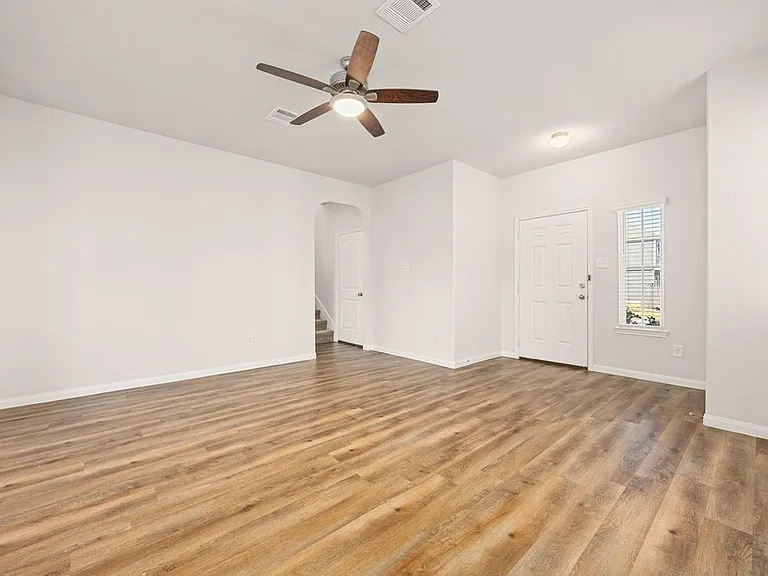 5034 Purple Wisteria Ln — Photo 4