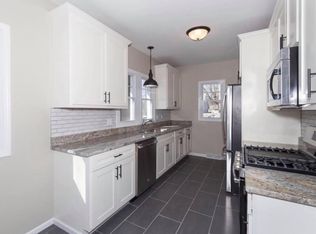 1411 26th St, Moline, IL 61265