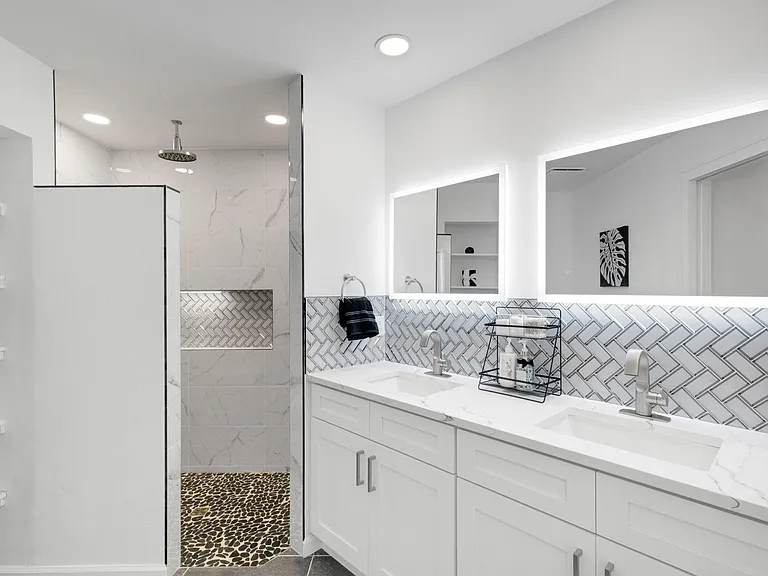 606 Marcus St #26 — Photo 24