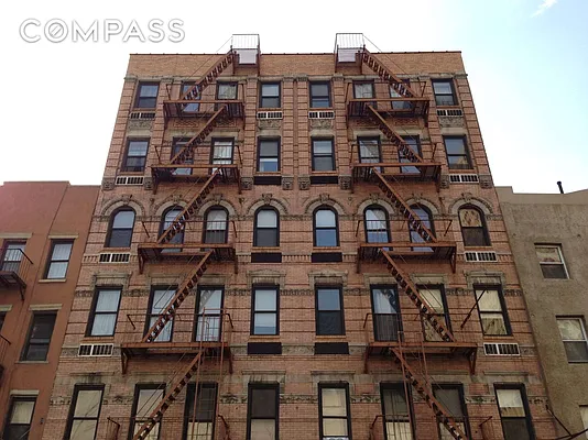 Rented by Compass | media 4