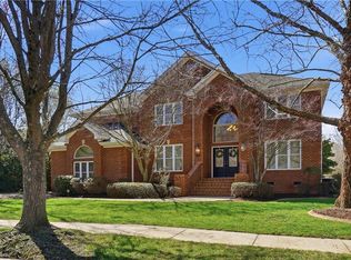 2216 Souverain Ln, Virginia Beach, VA 23454