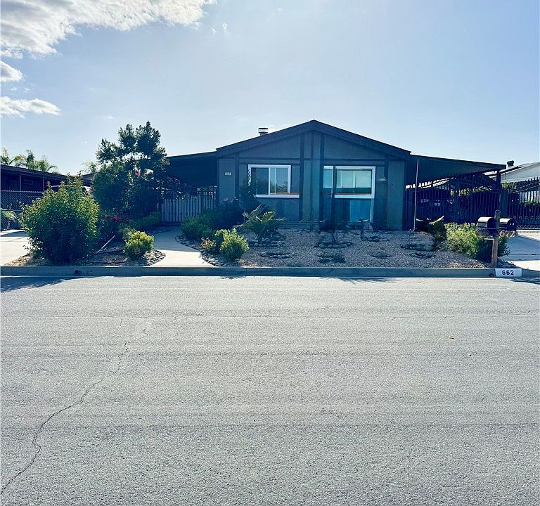 1st image of 662 Roadrunner Way