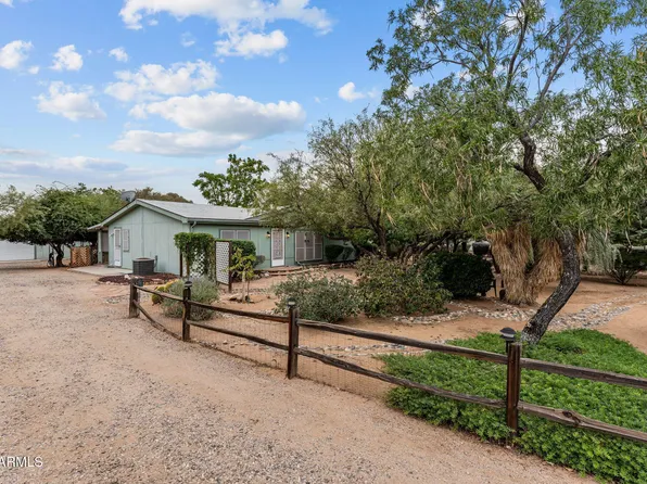 23117 W STAGHORN Lane, Congress, AZ 85332