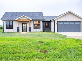 336 Purdue St, Vermillion, SD 57069