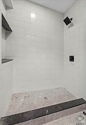 Bathroom, photo 2