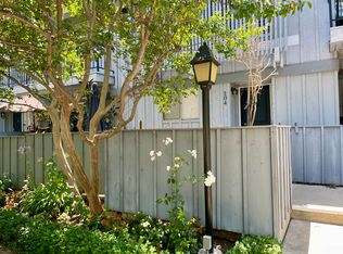 5447 Zelzah Ave APT 104, Encino, CA 91316