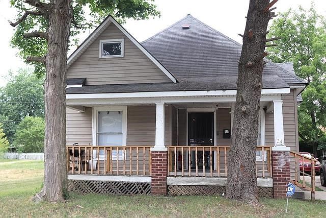 1st image of 24 S Griffin St
