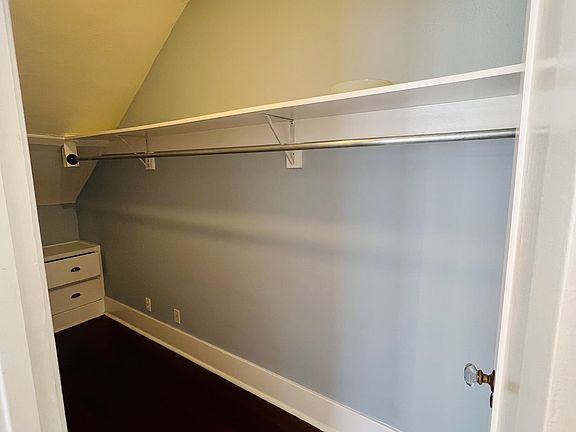 5th image of 4141 Rosewood Ave #4141