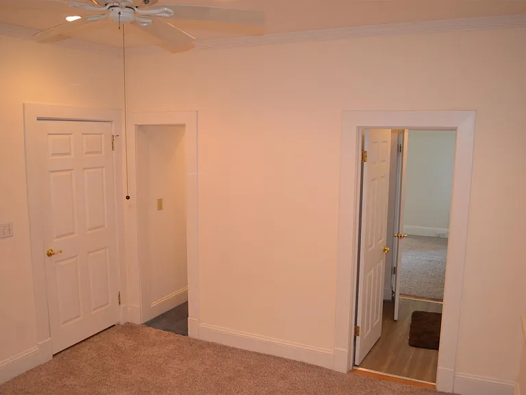 621 W Princess Anne Rd — Photo 6