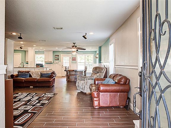 3rd image of 12226 Windsor Bay Ct