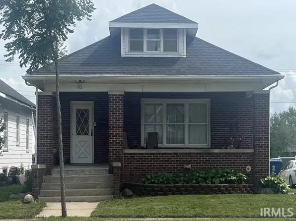 412 W Plymouth St, Bremen, IN 46506