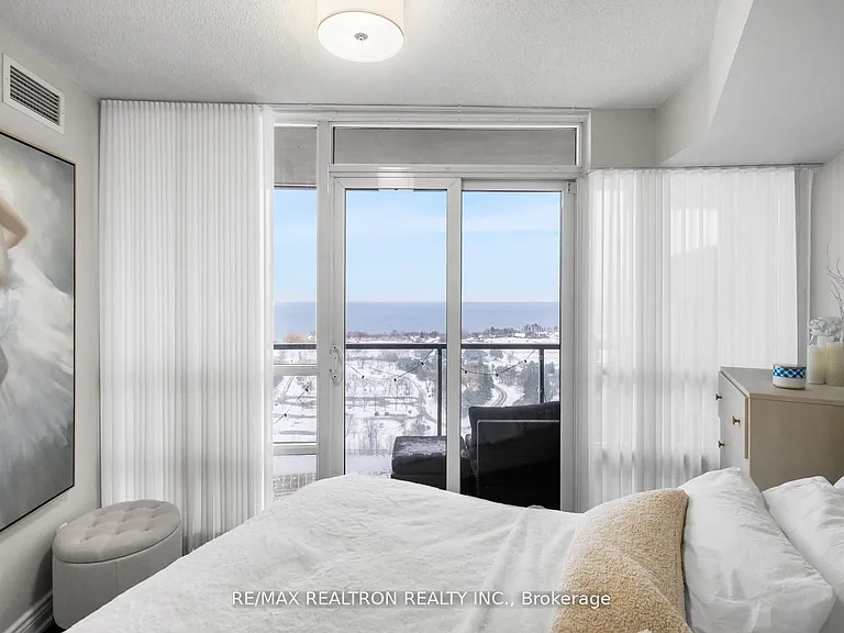 2230 Lake Shore Blvd S #2008 — Photo 22