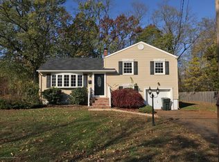 14 Henry Dr, Middletown, NJ 07748