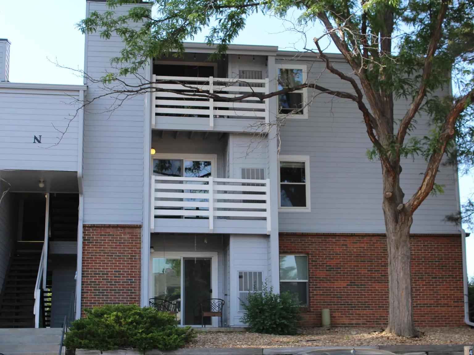 2 bed, 914 sqft, $1,500 — Photo 1