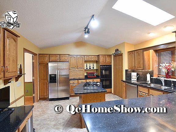 33 x 12 Eat In Kitchen