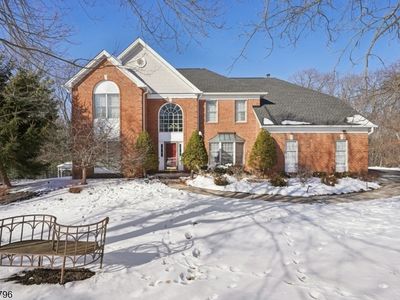 77 Kim Ln, Long Valley, NJ, 07853