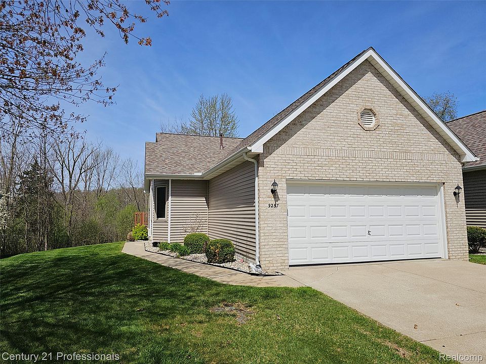 1st image of 9257 Monica Dr #83