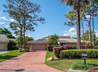674 Lakewoode Cir W, Delray Beach, FL 33445
