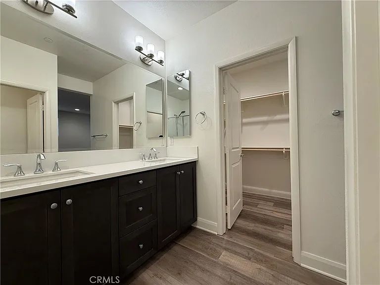 7362 Luminaire Pl — Photo 33