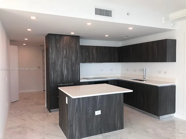 3131 NE 7th Ave #4101 — Photo 2