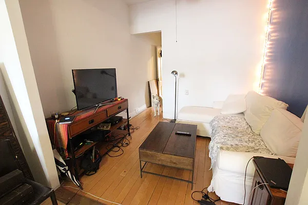 Rented by Bedford 6 Real Estate | media 32