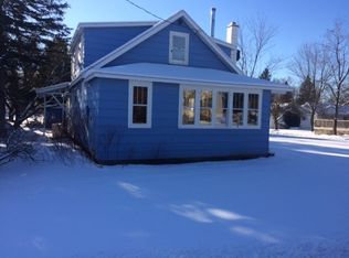 233 Center St, Lanse, MI 49946