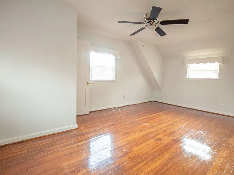 5810 Greenleaf Rd — Photo 18