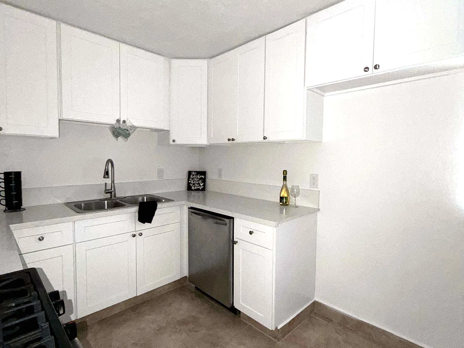 13490 Foothill 2BR 2BA — Photo 4