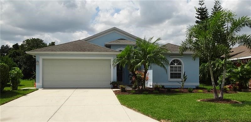 Front of home, newly painted.