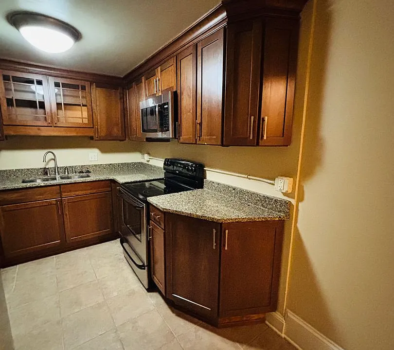 115 College Ave #210