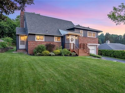 2304 Euclid Ave, Syracuse, NY, 13224