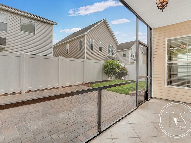 175 Summer Hill Ct — Photo 27