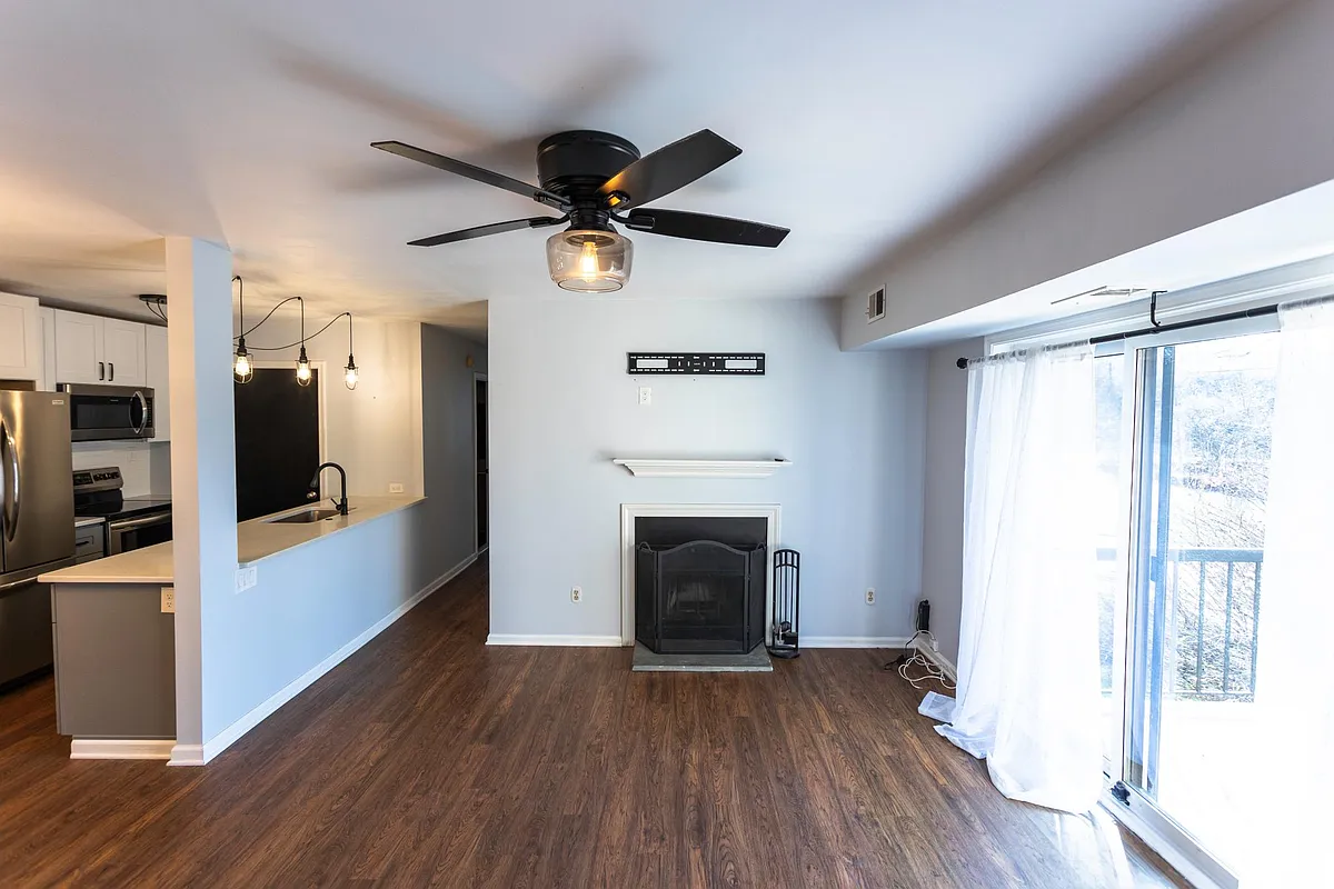 Building Photo - 74 Le Forge Ct