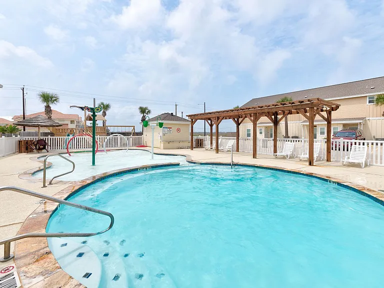 14810 Leeward Dr #2-ID1268416P — Photo 11
