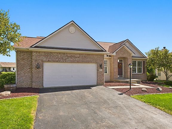4th image of 571 Banbridge St